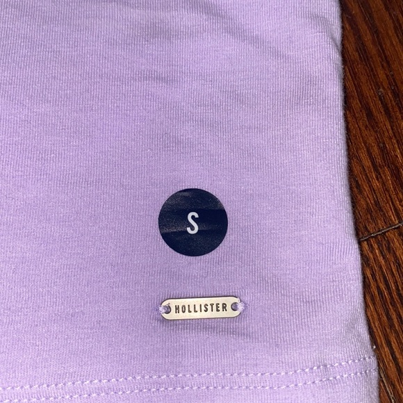 Hollister Soft Purple Crop Top - Picture 3 of 6